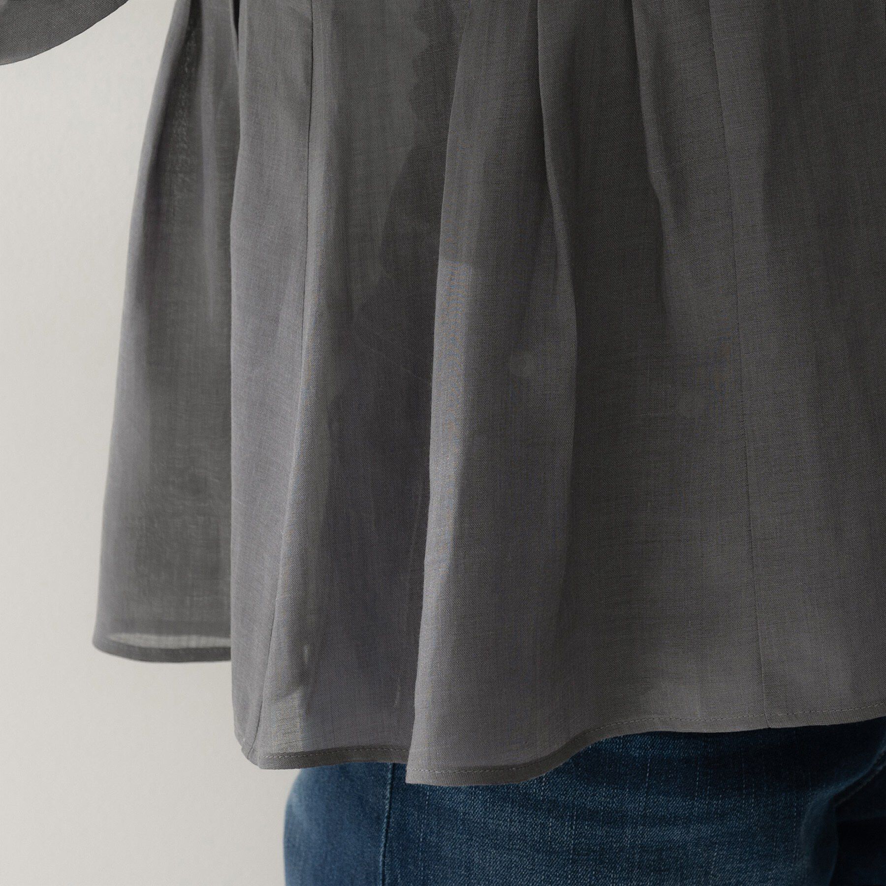 UNTITLED「ドライタッチキーネックブラウス」|シャツ・ブラウス|