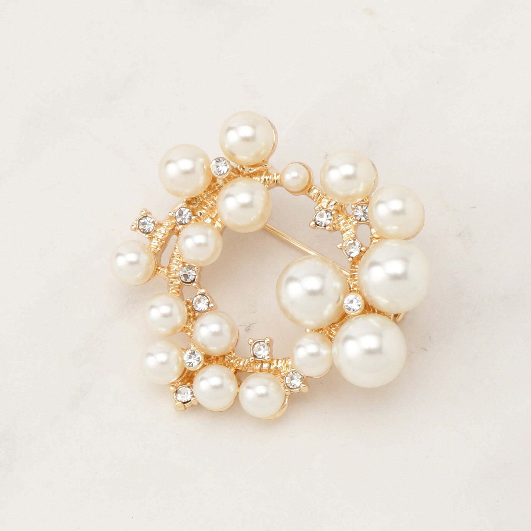 grove「ラウンドパール調ブローチ」|ブローチ・コサージュ|ゴールド(007)