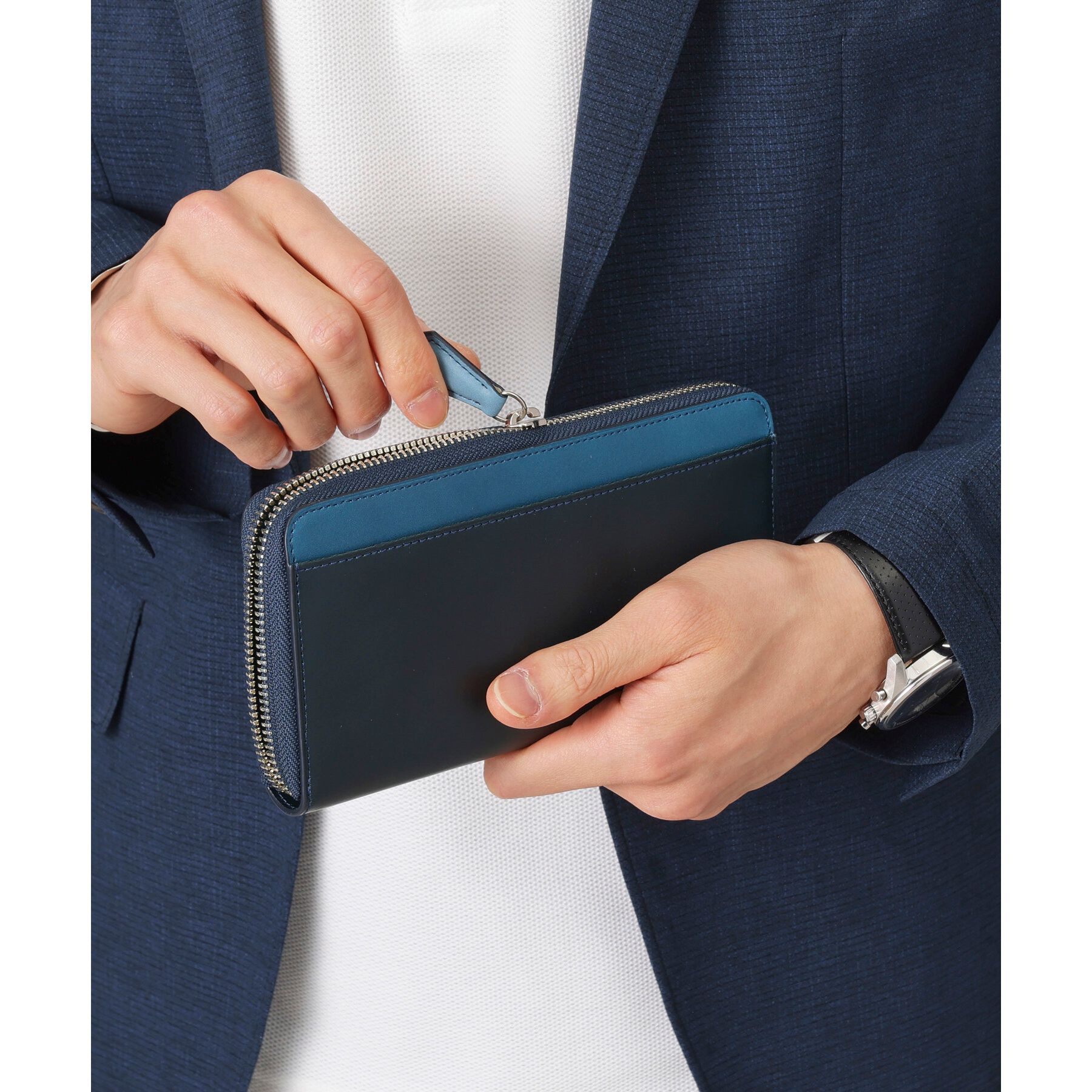 TAKEO KIKUCHI「アンティーク調レザー ラウンドファスナー 長財布」|財布|