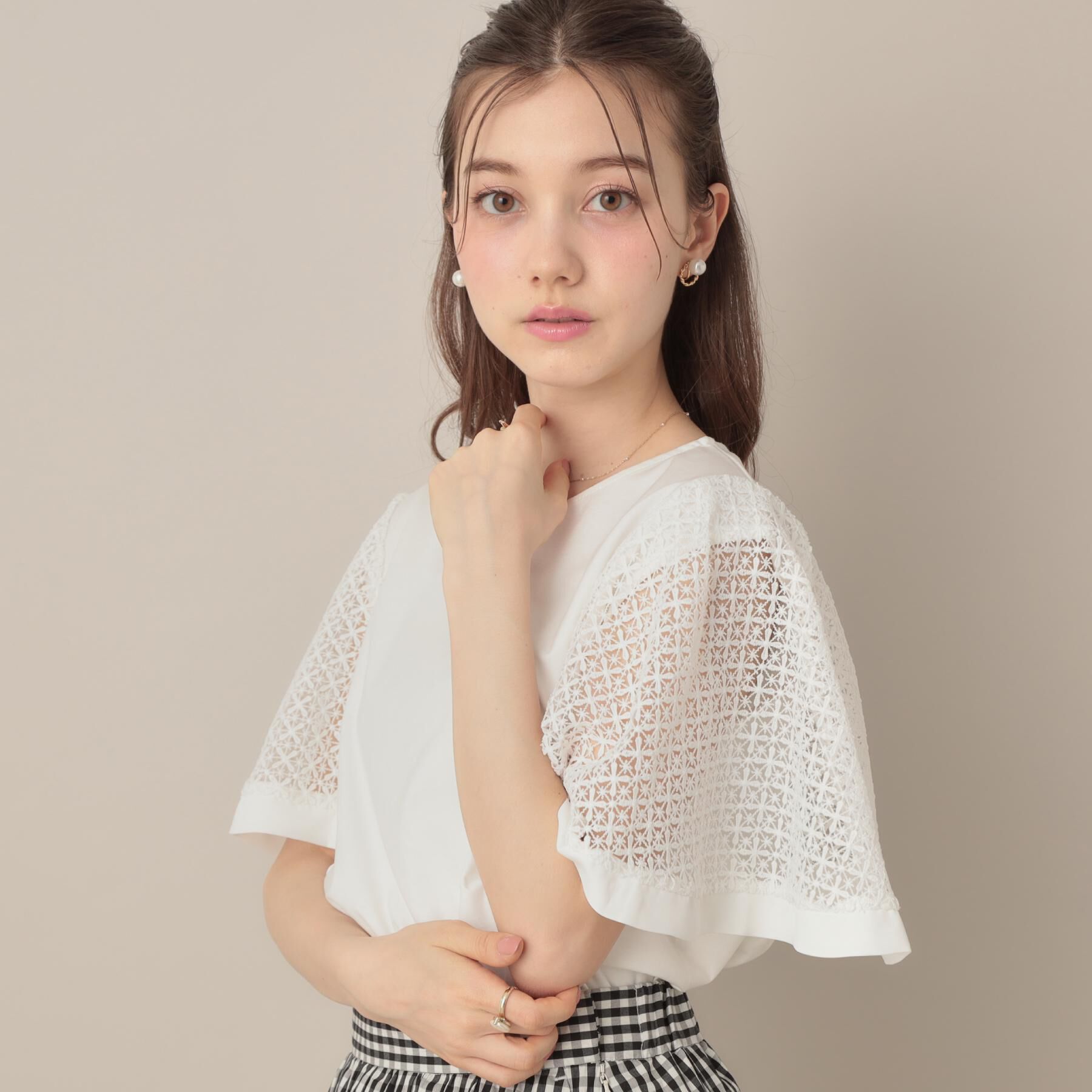 Couture broach「【接触冷感・5分袖】ケミカルレースフレアスリーブトップス」|Tシャツ・カットソー|