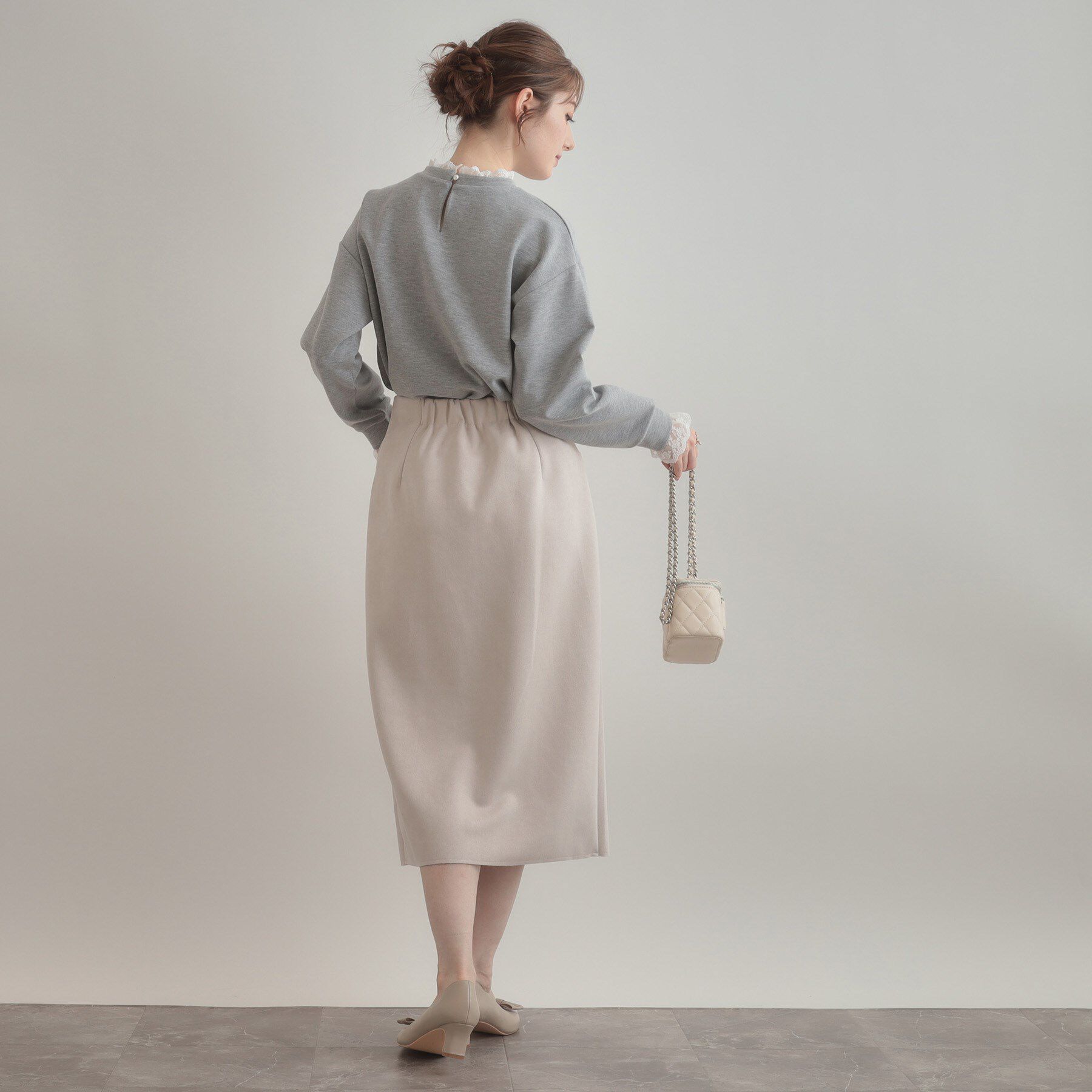 Couture broach「【大人可愛い・きれいめ】フリルデザインダンボールプルオーバー」|Tシャツ・カットソー|