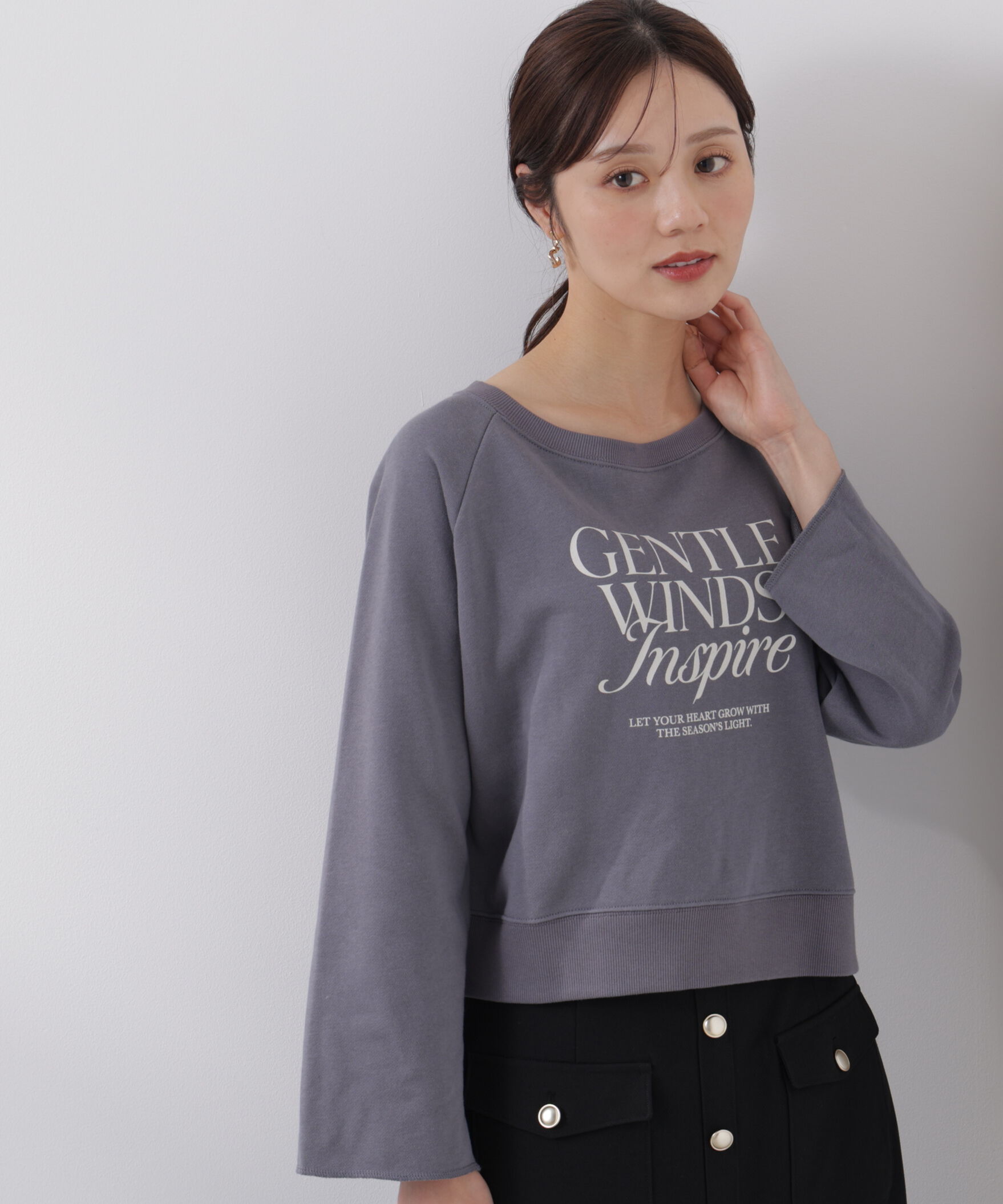 PROPORTION BODY DRESSING「＜ウォッシャブル＞〈a/mie〉ラグランロゴトップス　26SS」|Tシャツ・カットソー|