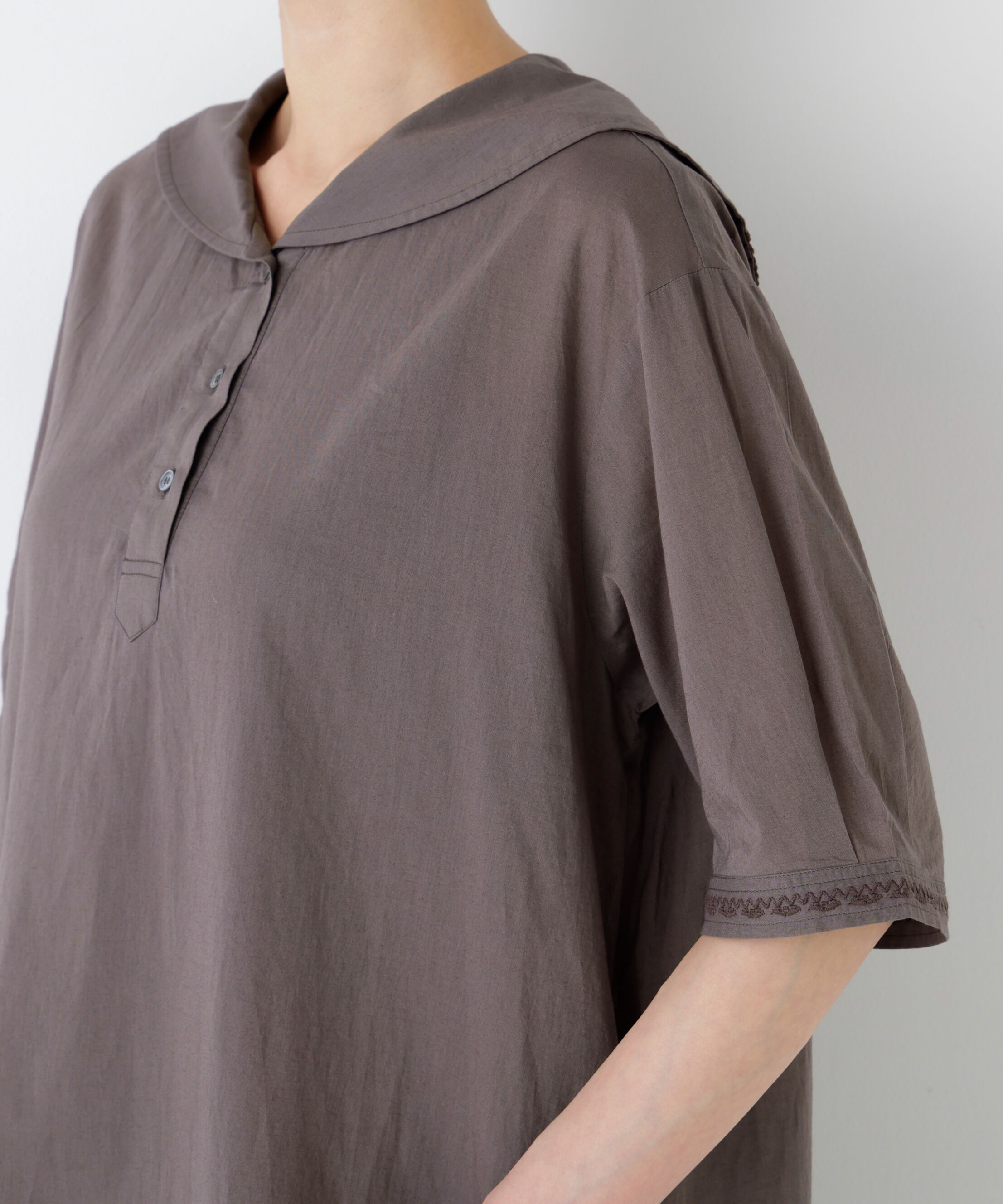  「インド刺繍セーラーカラーワンピース」|ワンピース|