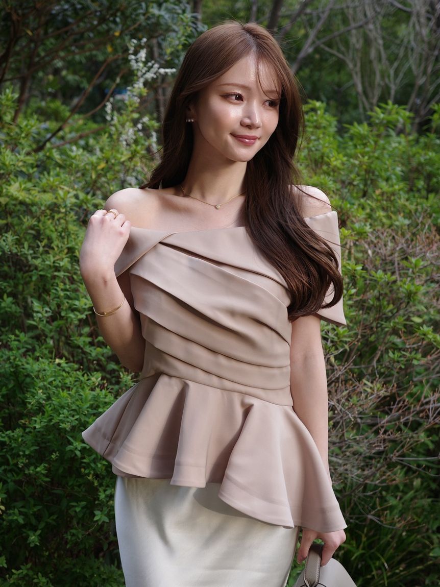 FRAY I.D「オフショルカラーアシメペプラムトップス」|Tシャツ・カットソー|BEG