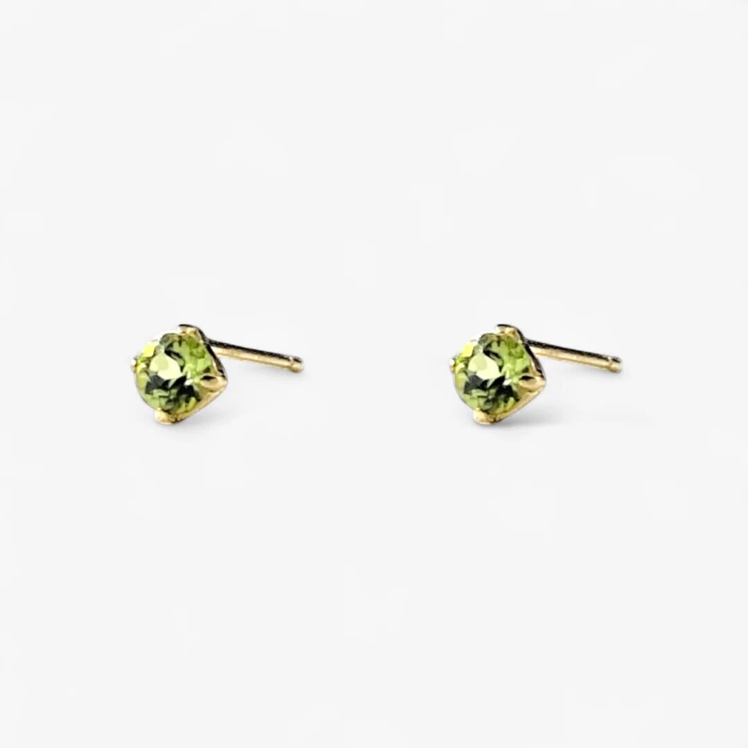 KAORU「スペクトラム ピアス／K10イエローゴールド ペリドット」|ピアス|K10