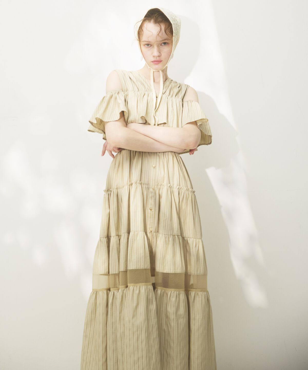 アンドクチュール「シアーティアードオープンショルダーワンピース」|ワンピース|