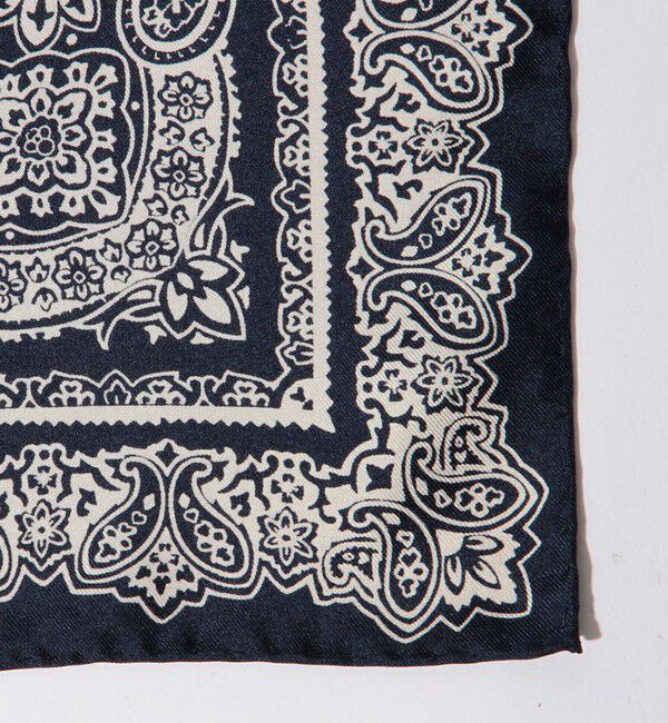 BEAMS PLUS「BEAMS PLUS / Pocket Chief Silk Bandana」|ハンカチ|