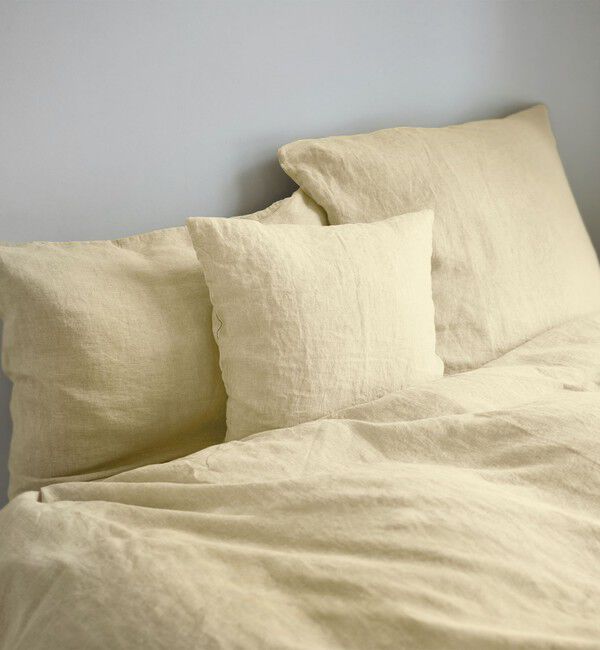 TOMORROWLAND HOME「プレーンリネン クッションカバー（45cm &times; 45cm）」|クッション・クッションカバー|