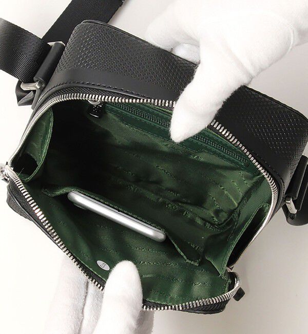 LACOSTE「CHANTACO バーティカルカメラバッグ」|ショルダー・メッセンジャー|