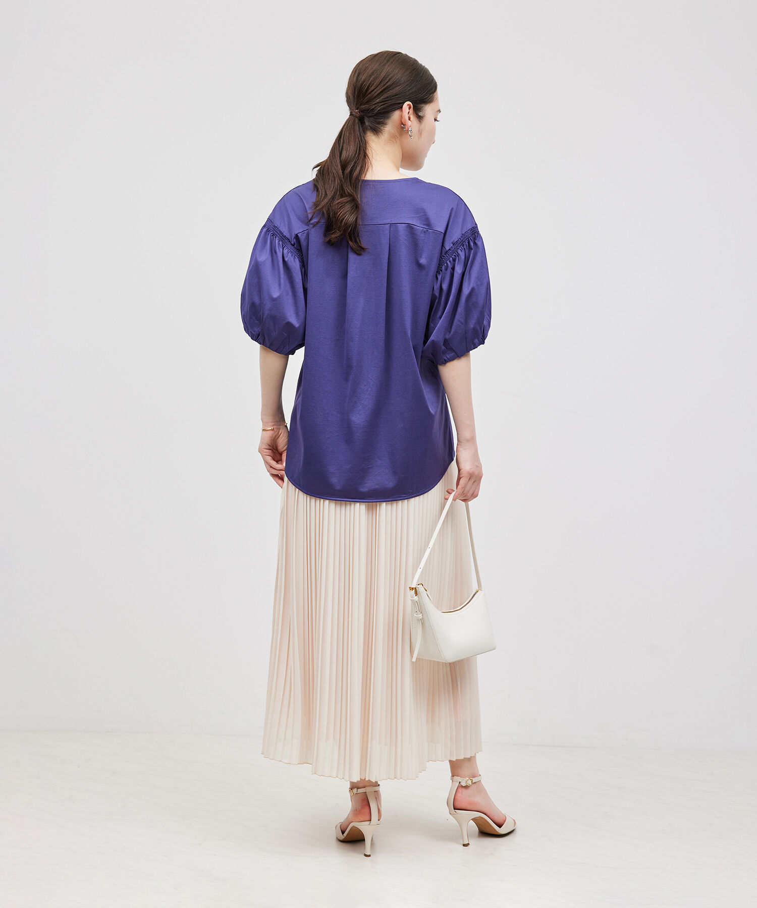 ROPE「【洗える】クリア天竺Vネック5分袖カットソー」|Tシャツ・カットソー|