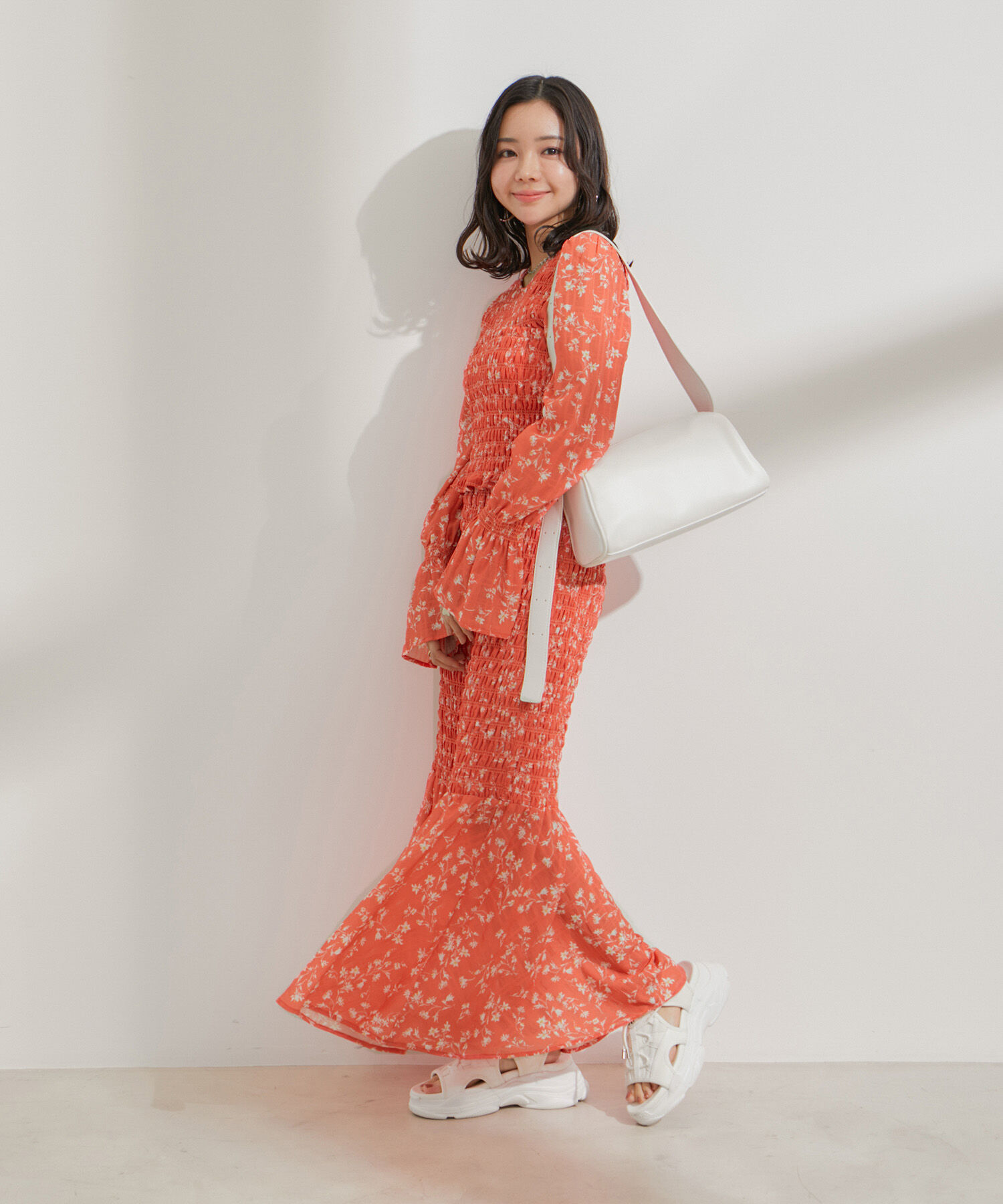 VIS「【セットアップ対応】花柄シャーリングロングスカート」|スカート|