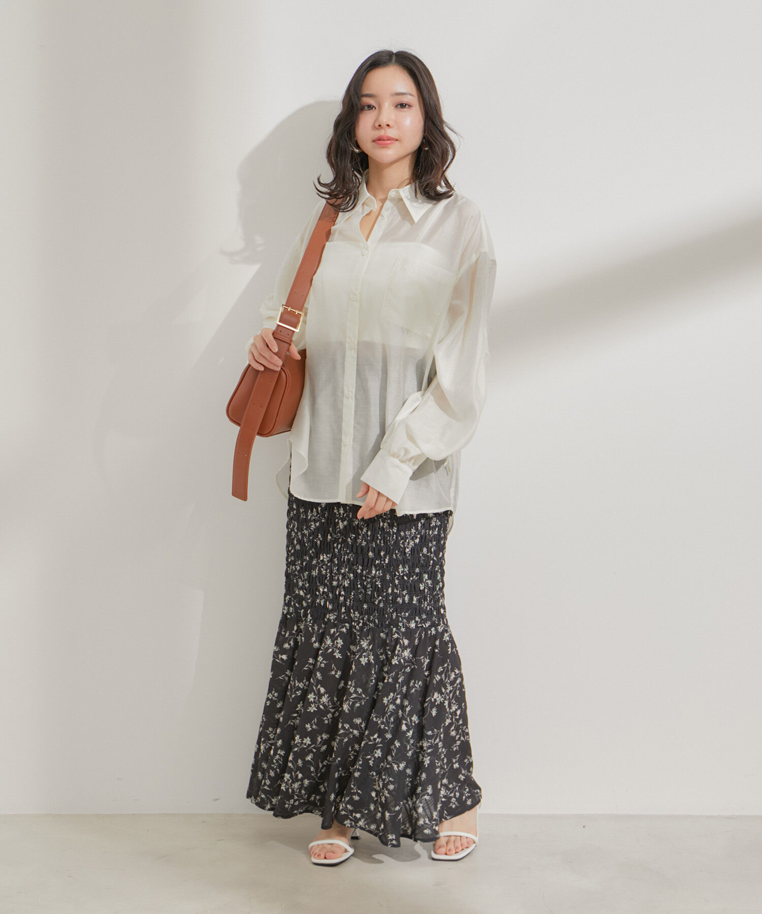 VIS「【セットアップ対応】花柄シャーリングロングスカート」|スカート|