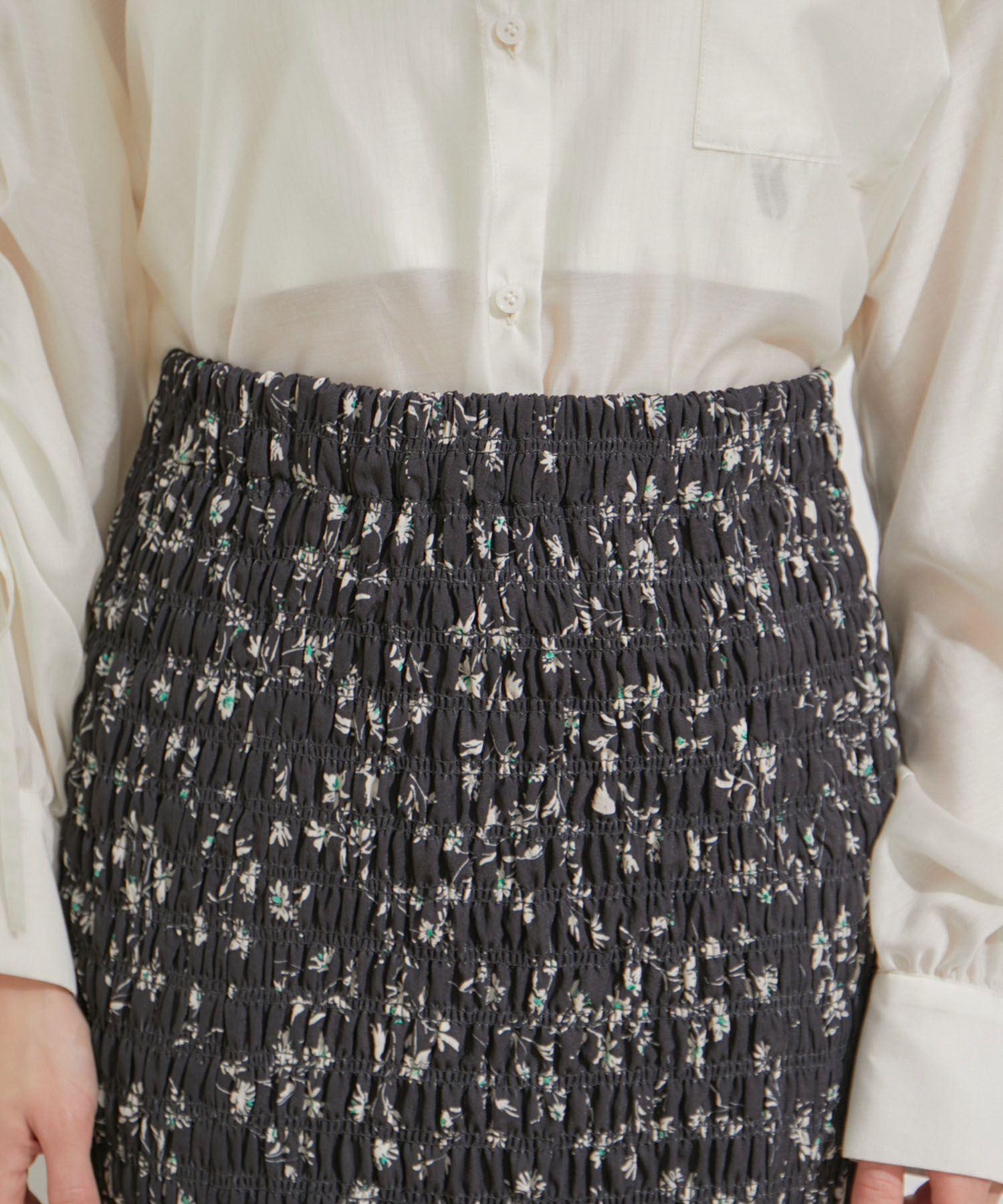 VIS「【セットアップ対応】花柄シャーリングロングスカート」|スカート|