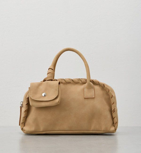  「【2WAY/500mlペットボトル収納可】ケースチャーム付ボストンバッグ」|ボストンバッグ|サンドベージュ