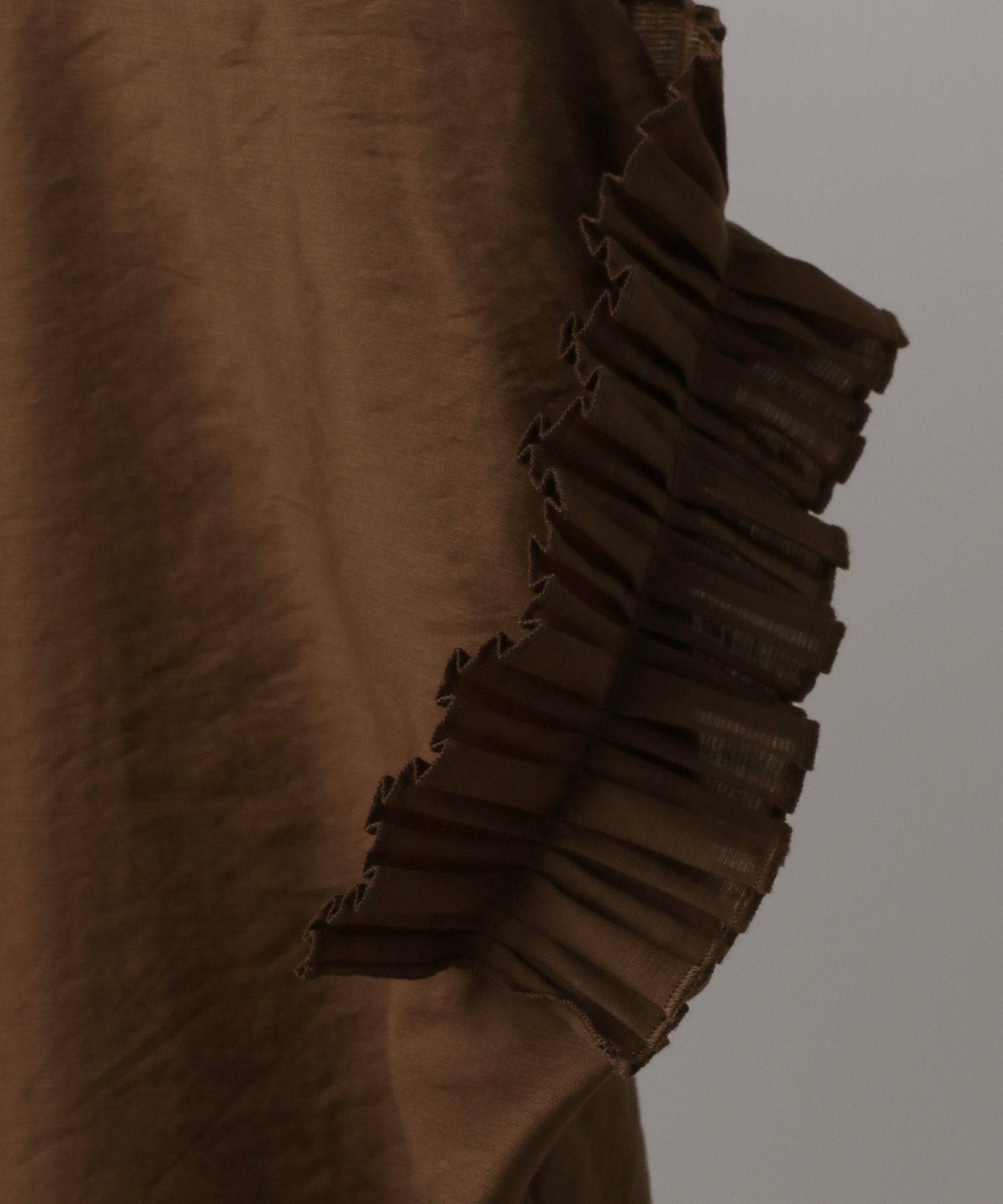 A part by 「フリルスリーブブラウス」|シャツ・ブラウス|