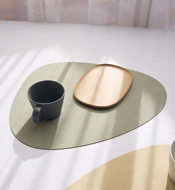 collex「【LIND DNA】カーブプレイスマット 37x44cm」|食器・キッチングッズ|