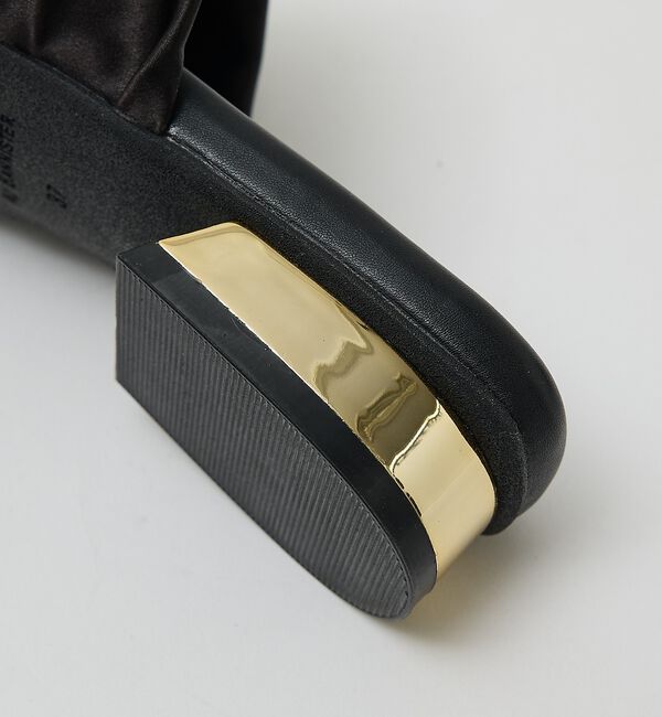 AU BANNISTER「【ストレッチサテン】サムメタルサンダル【予約】」|サンダル|