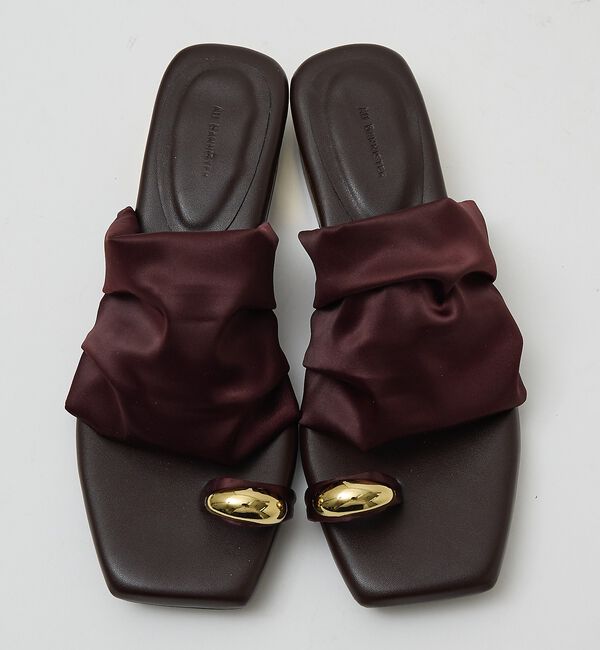 AU BANNISTER「【ストレッチサテン】サムメタルサンダル【予約】」|サンダル|