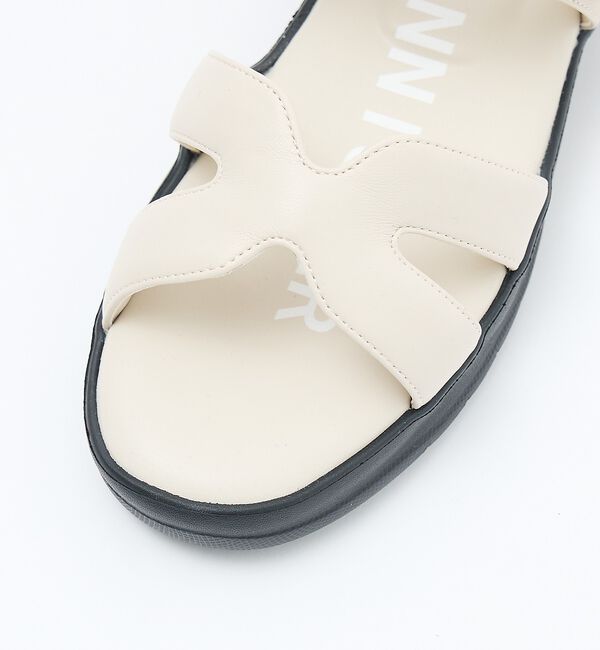 AU BANNISTER「パフィダブルベルトサンダル【予約】」|サンダル|