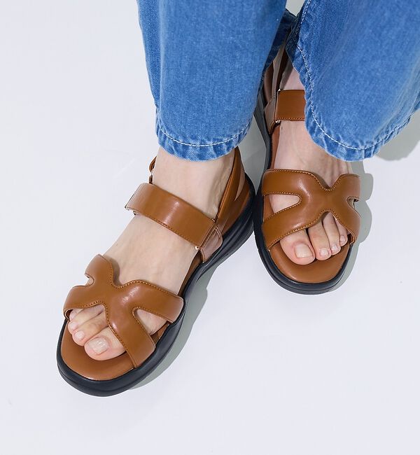 AU BANNISTER「パフィダブルベルトサンダル【予約】」|サンダル|ブラウン