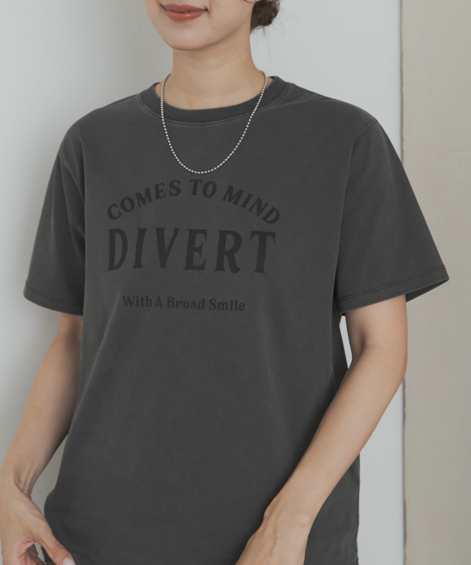 URBAN RESEARCH DOORS「ピグメントロゴTシャツ」|Tシャツ・カットソー|