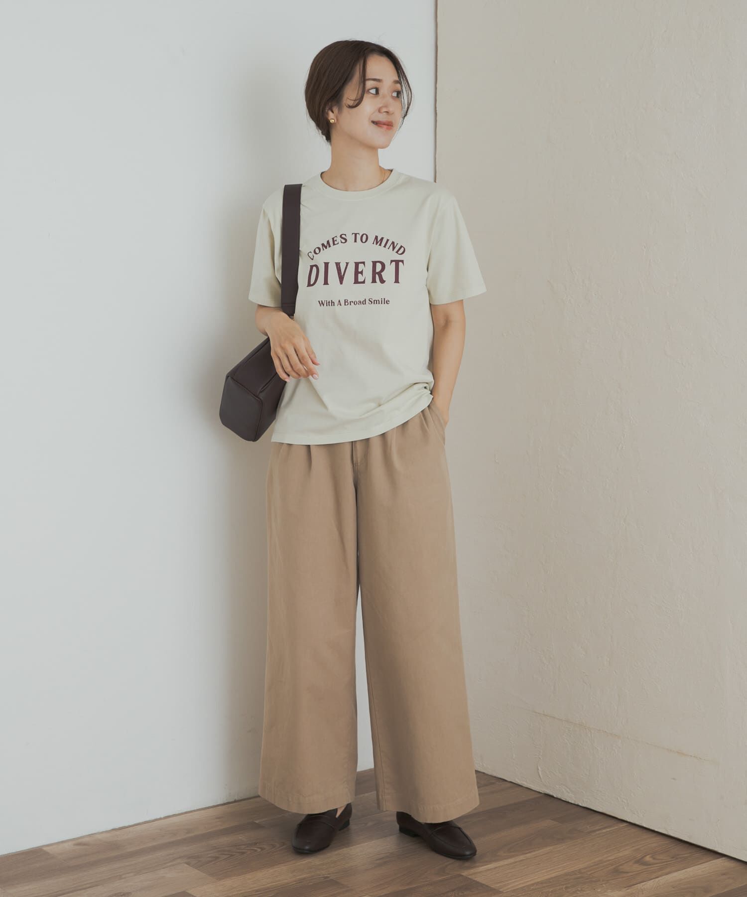 URBAN RESEARCH DOORS「ピグメントロゴTシャツ」|Tシャツ・カットソー|