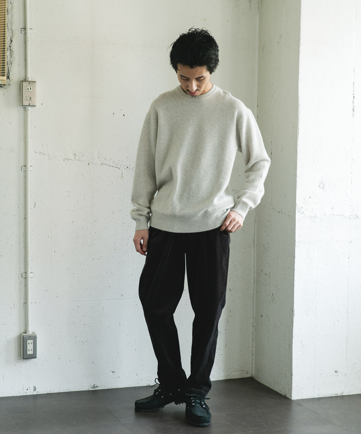 URBAN RESEARCH DOORS「ハミルトンウールクルーネックニット」|ニット・セーター|