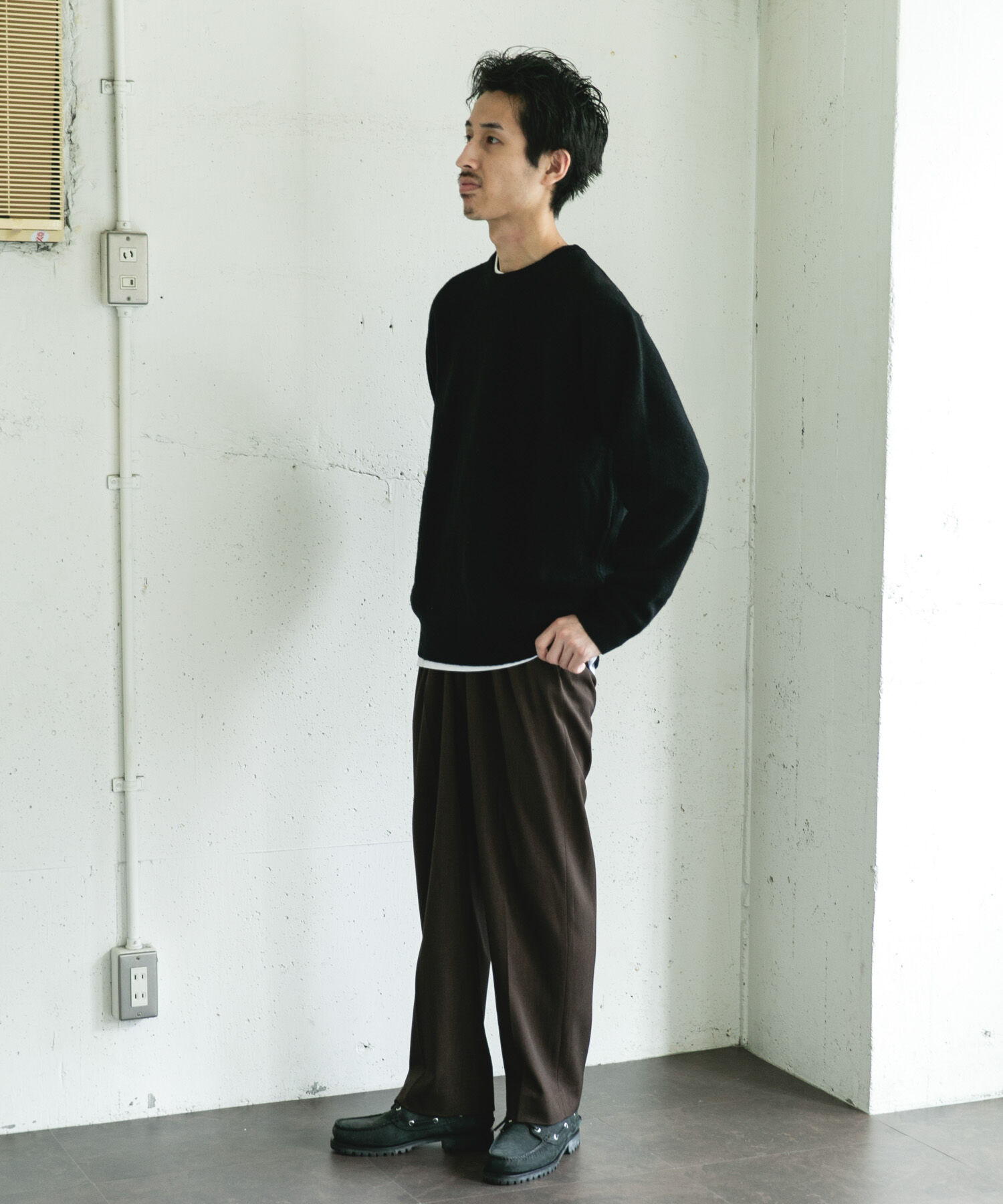 URBAN RESEARCH DOORS「ハミルトンウールクルーネックニット」|ニット・セーター|