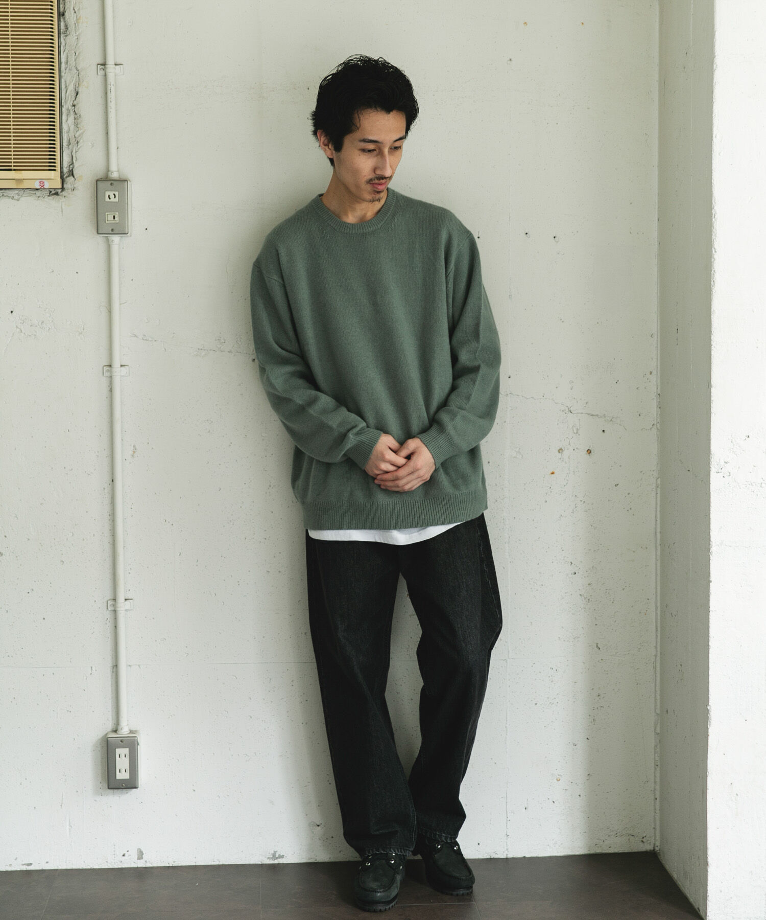 URBAN RESEARCH DOORS「ハミルトンウールクルーネックニット」|ニット・セーター|