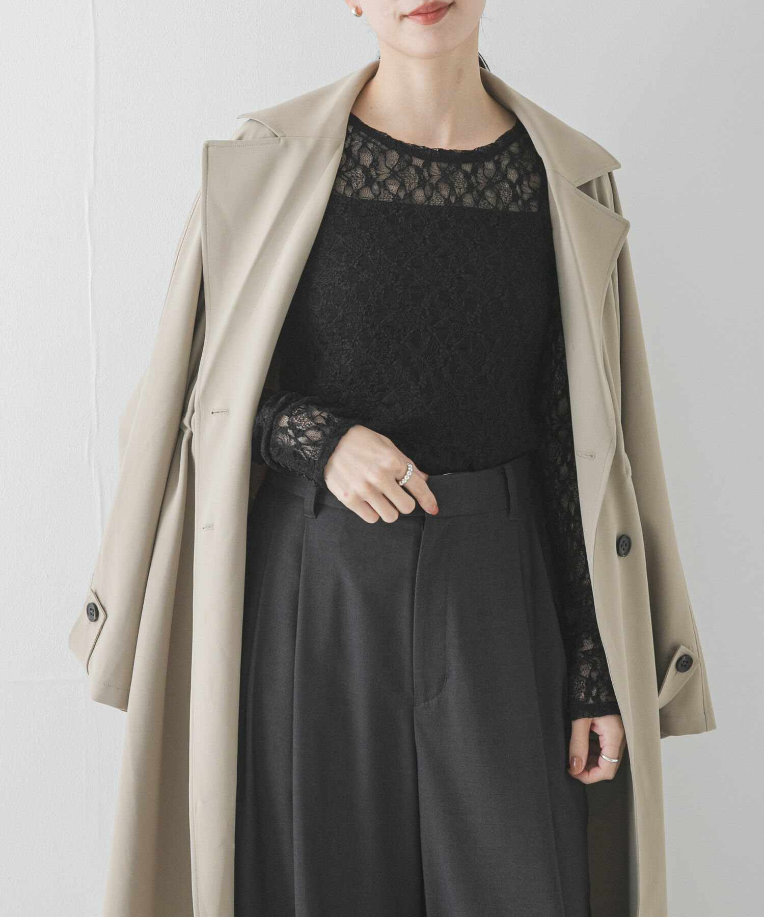 URBAN RESEARCH「ストレッチレーストップス」|Tシャツ・カットソー|ブラック