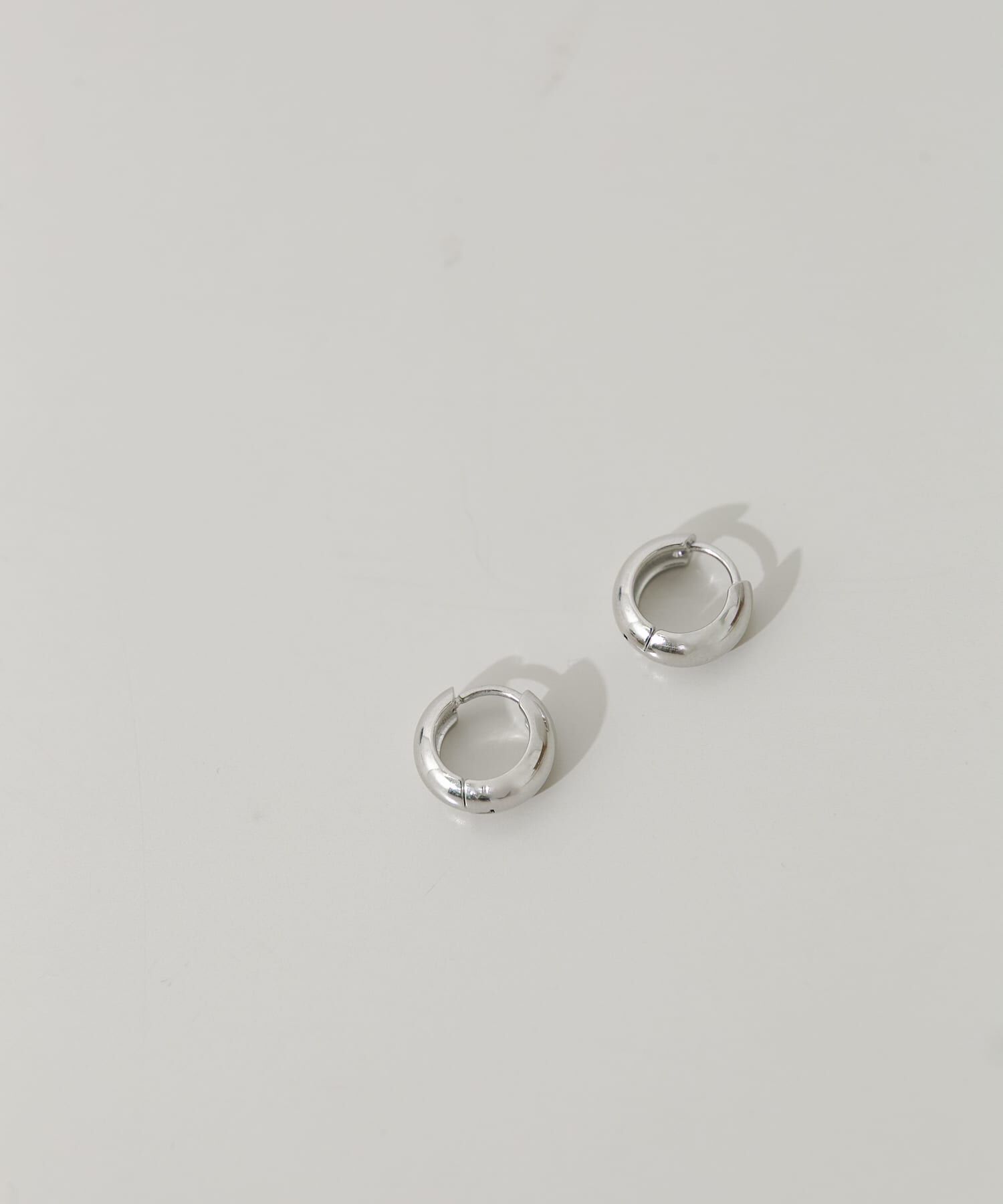 SMELLY「ステンレスプックリミニフープピアス」|ピアス|