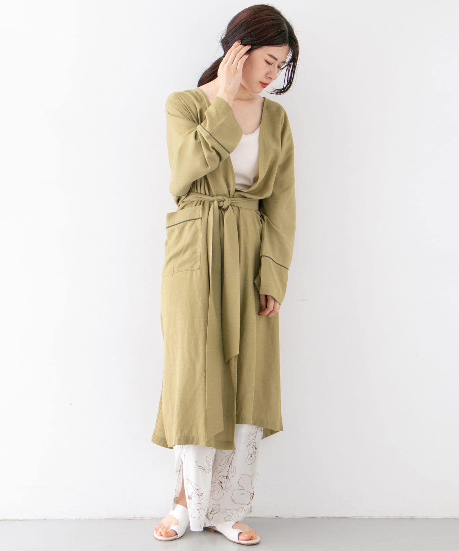  「カラーパイピングガウン&there4;」|ノーカラーコート|