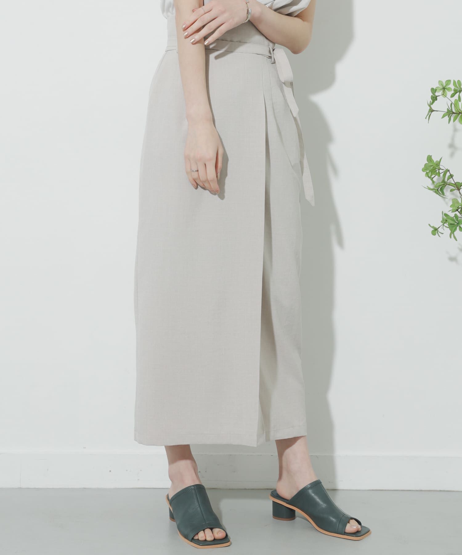 SENSE OF PLACE by URBAN RESEARCH「リネンライクハイウエストラップスカート」|スカート|