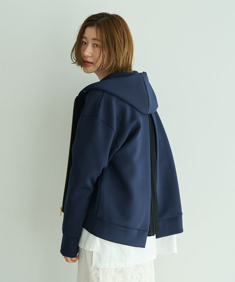 YECCA VECCA「バックプリーツZIPフーディー」|ブルゾン・スタジャン|