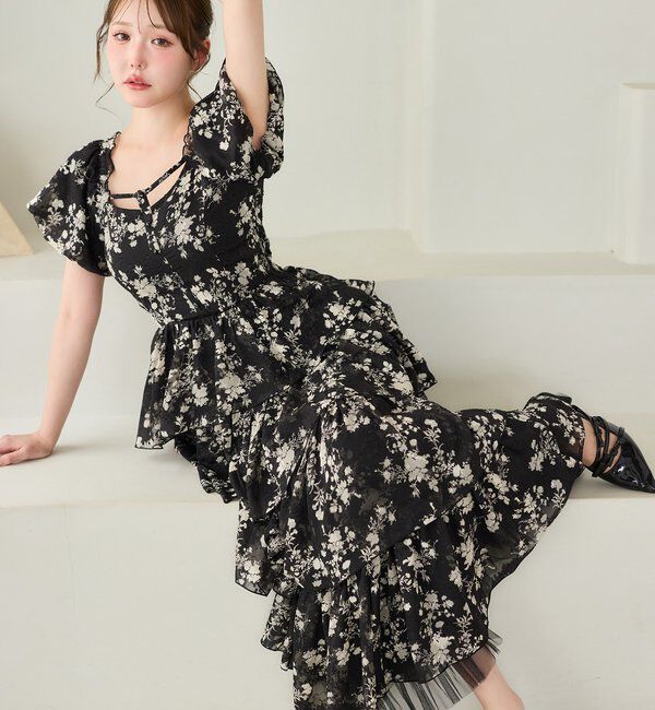  「【Black Ribbon Collection】バックリボンティアードワンピ」|ワンピース|