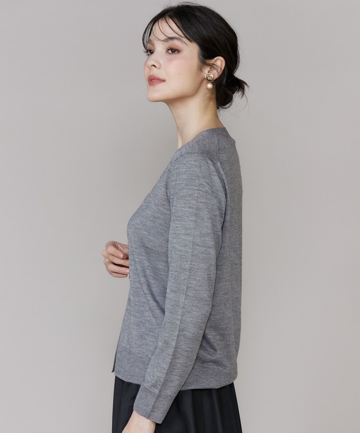 INED「《CONTESSA》シルクカシミヤVネックカーディガン」|カーディガン|