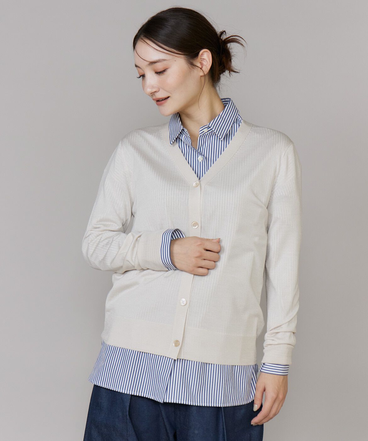 INED「《CONTESSA》シルクカシミヤVネックカーディガン」|カーディガン|