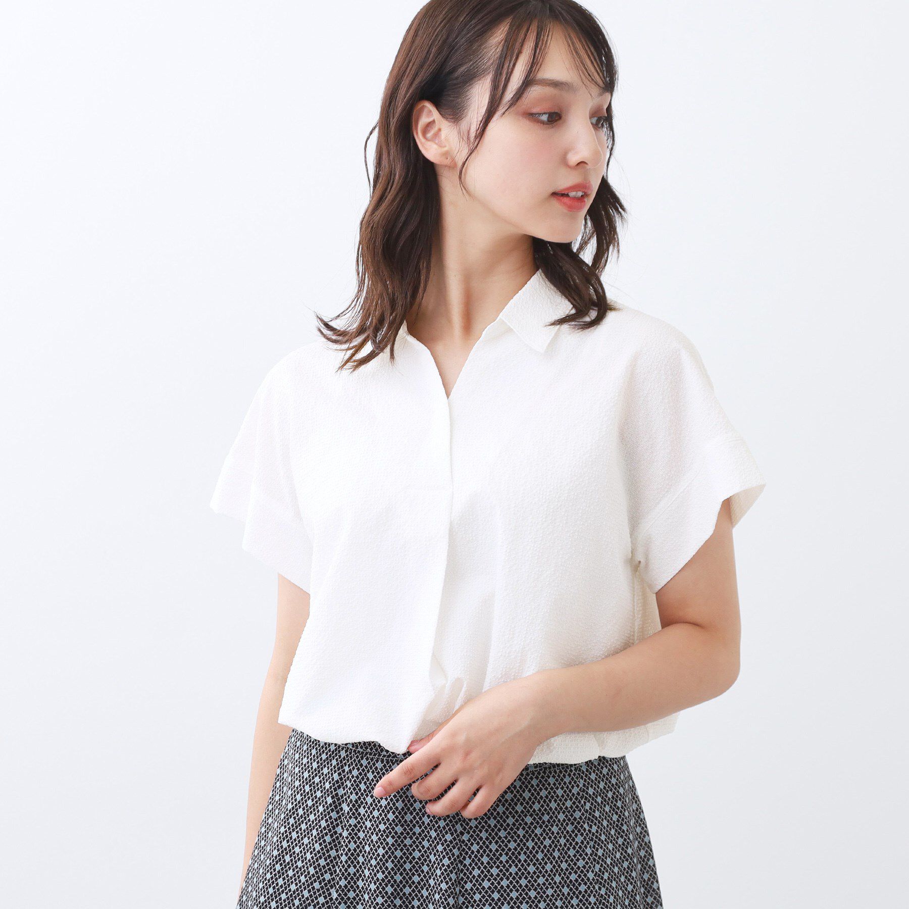 Reflect「【二の腕さりげなくカバー】シャツ衿オフボディブラウス」|シャツ・ブラウス|