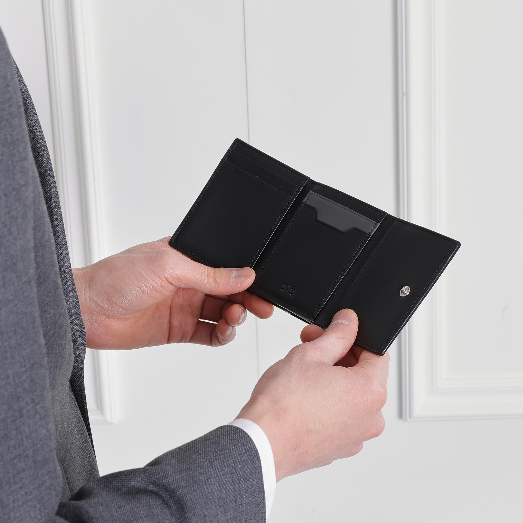 TAKEO KIKUCHI「ソフトシュリンクレザー三つ折り財布」|財布|