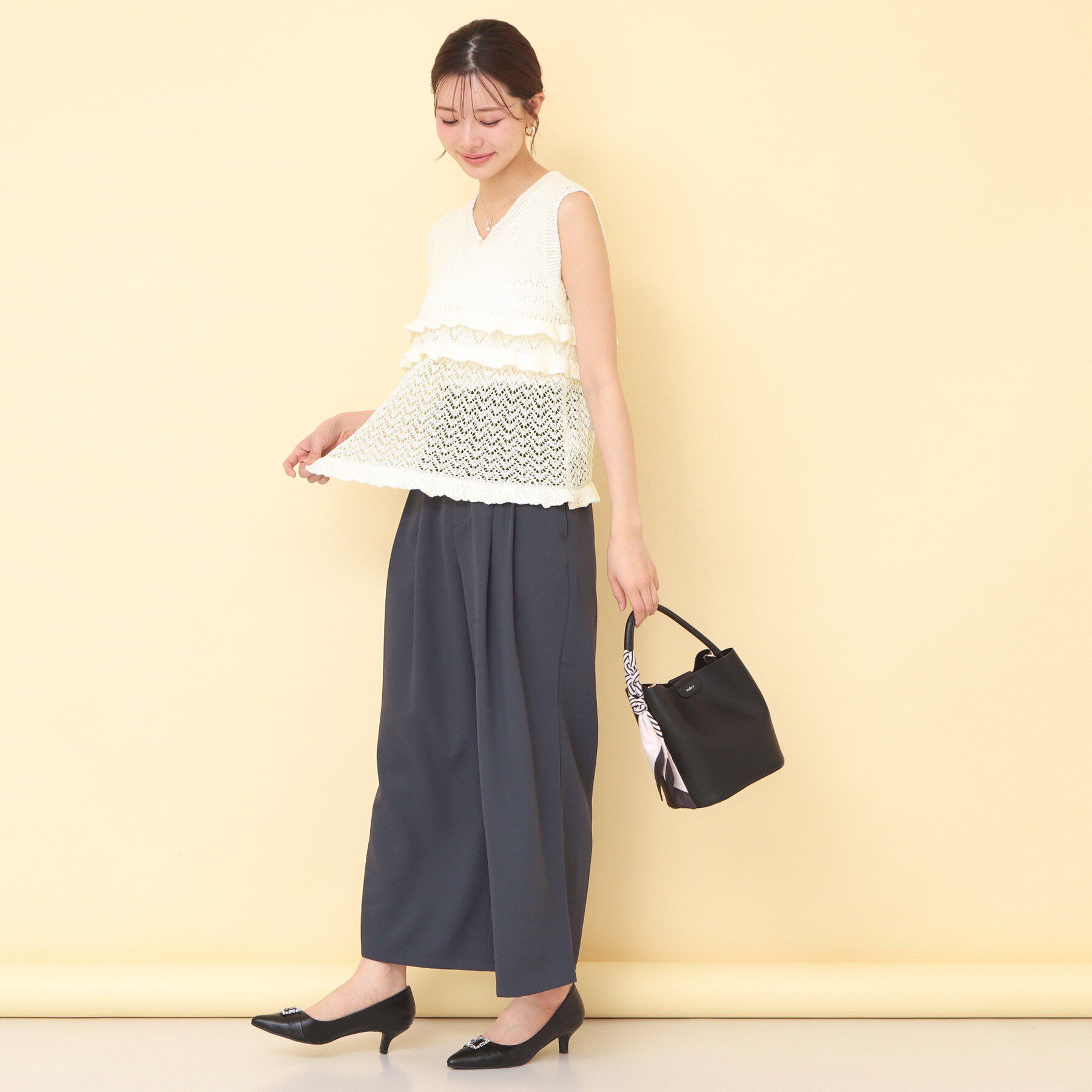 index「透かし編みミニペプラムノースリーブニット【洗濯機OK】」|ニット・セーター|