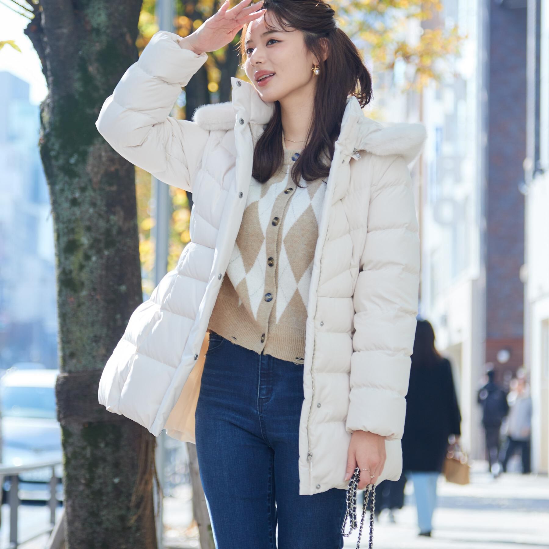 Couture broach「【2WAY・ベルト付き】フードフェイクファー ミドル丈ダウンコート」|ダウン|アイボリー(004)