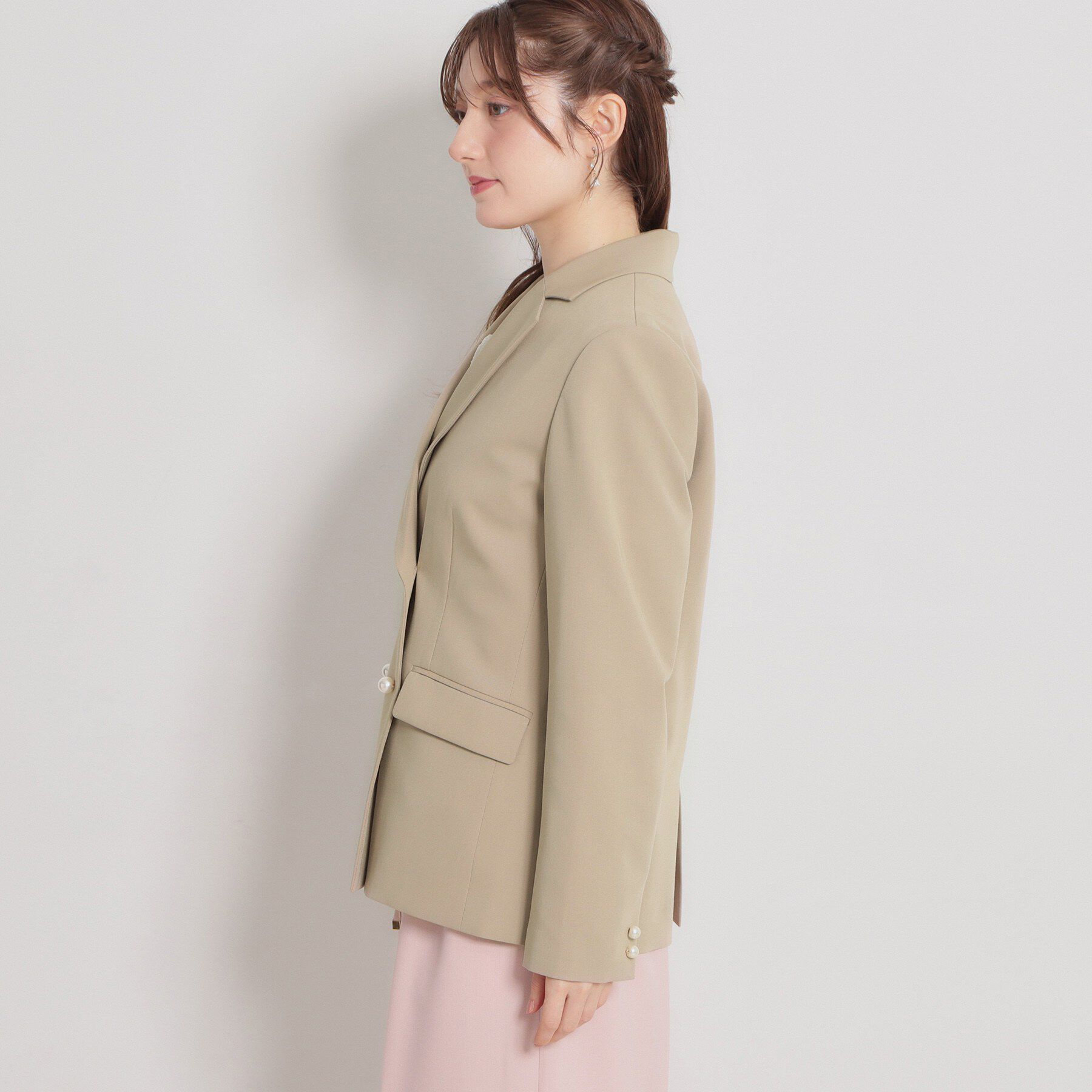 Couture broach「【洗える・ハレの日・通勤】パール調ボタン テーラードジャケット」|テーラードジャケット|