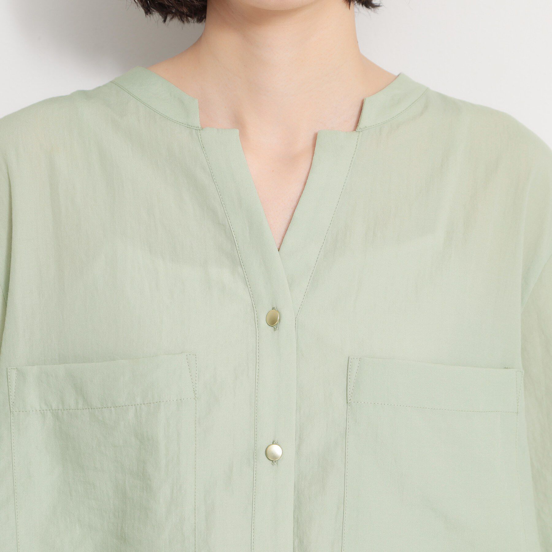 THE SHOP TK「【二の腕カバー】ダブルポケット金ボタン 5分袖シャツ」|シャツ・ブラウス|