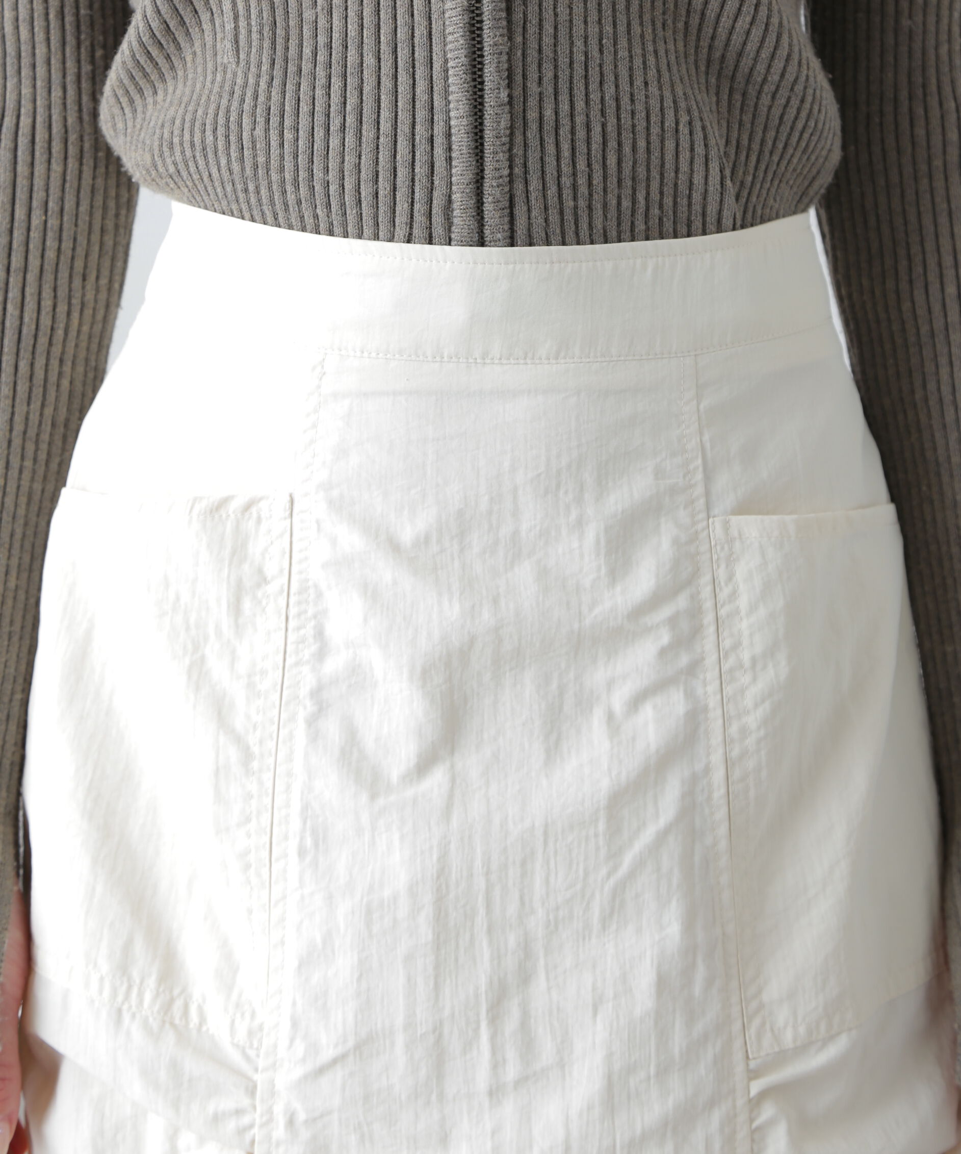  「サイドドロストナイロンスカート」|スカート|