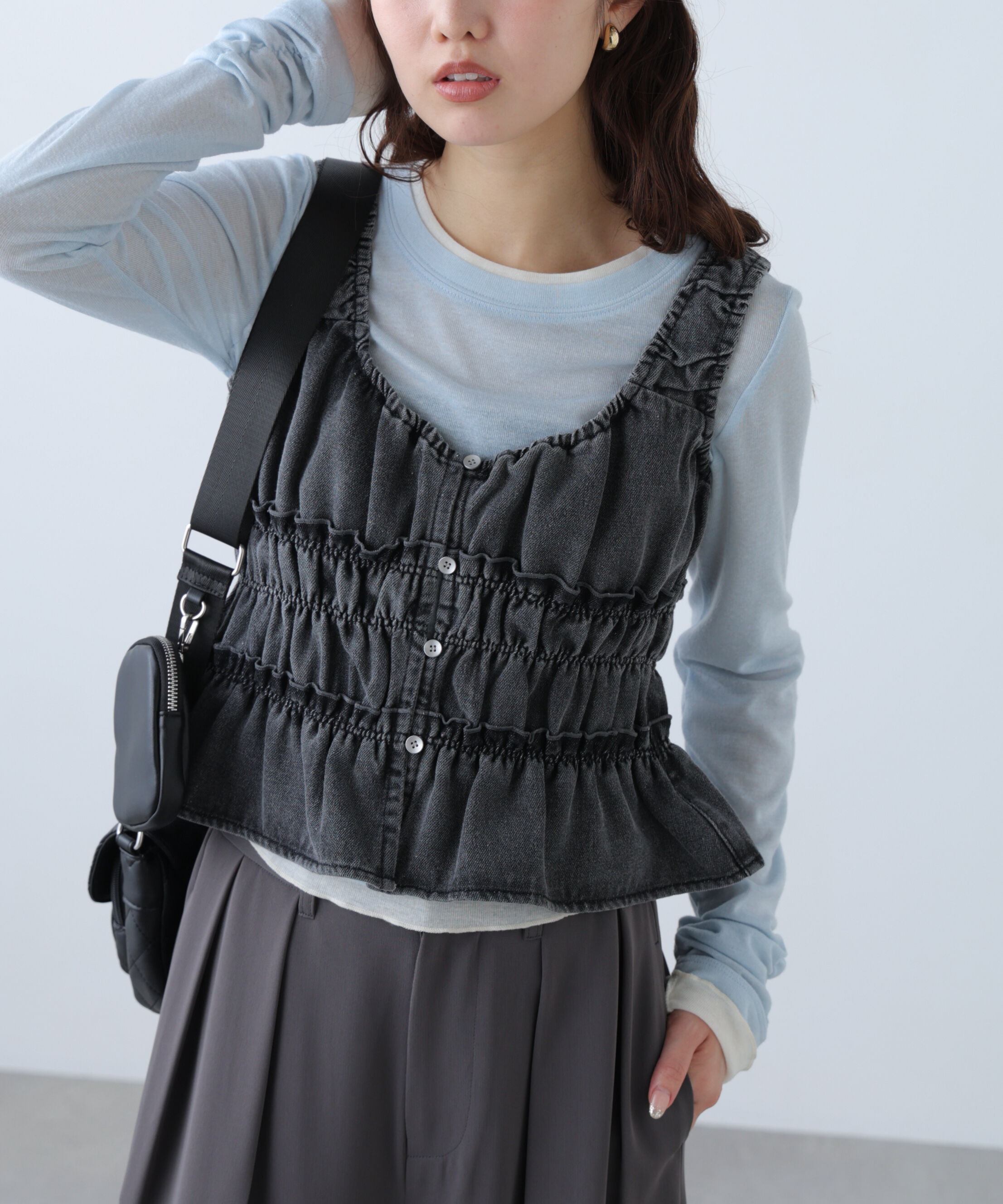  「シャーリングデニムビスチェ」|シャツ・ブラウス|
