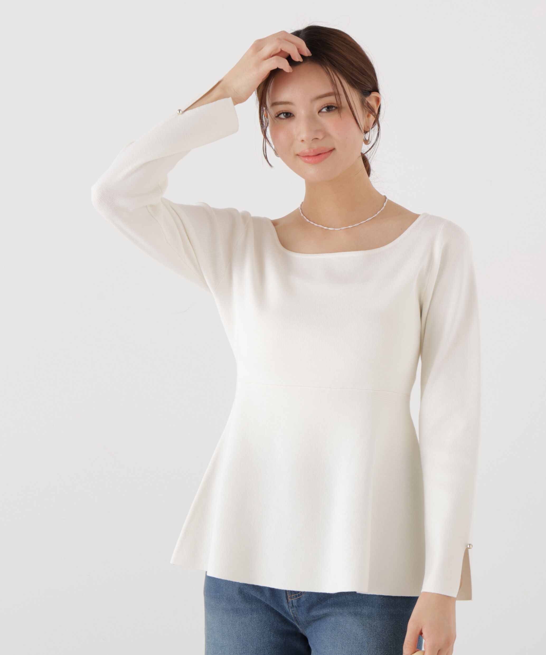 PROPORTION BODY DRESSING「ペプラムベーシックニット　26SS」|ニット・セーター|エクリュ1