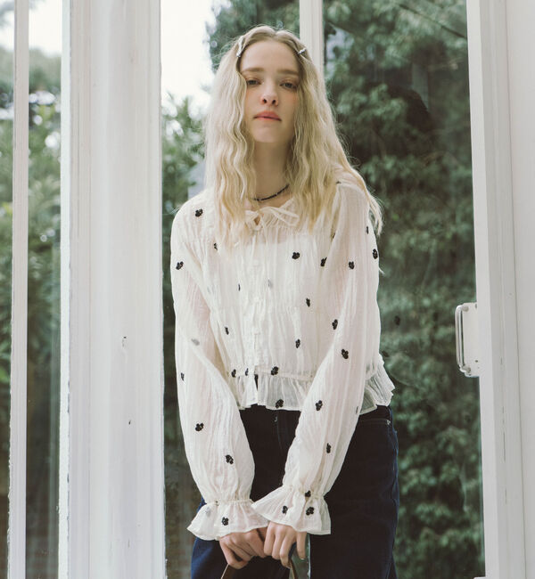 archives「花柄刺繍ギャザーブラウス」|シャツ・ブラウス|