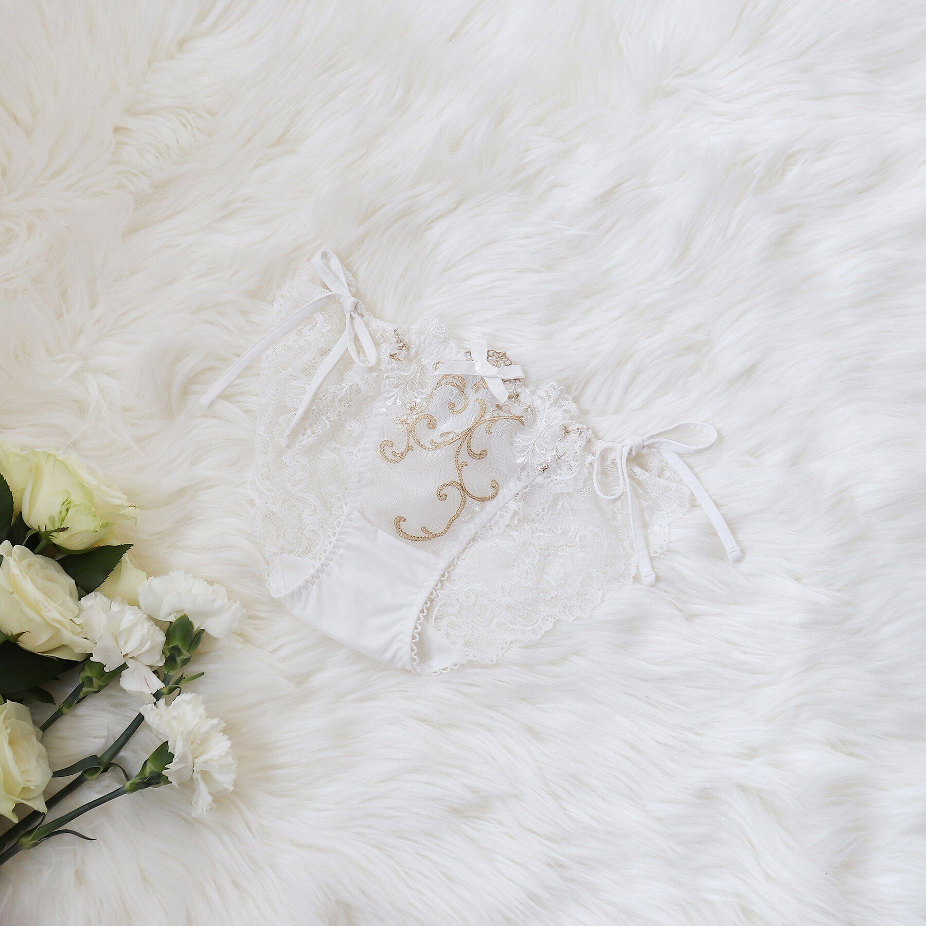 Risa Magli「◆シュトレン リボンショーツ」|インナー|ホワイト(001)