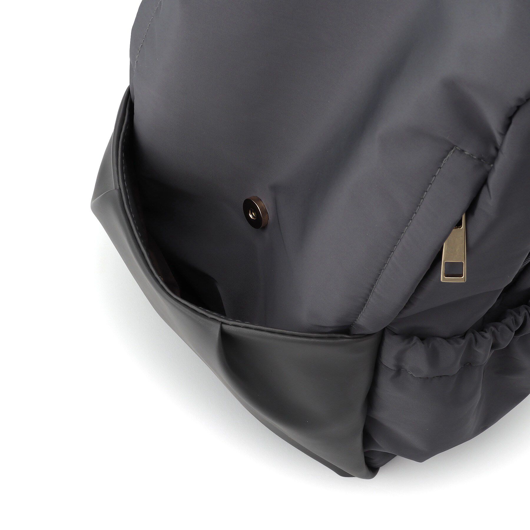 ITS&rsquo;DEMO「【収納アドバイザー監修】バルーンリュック」|リュック|