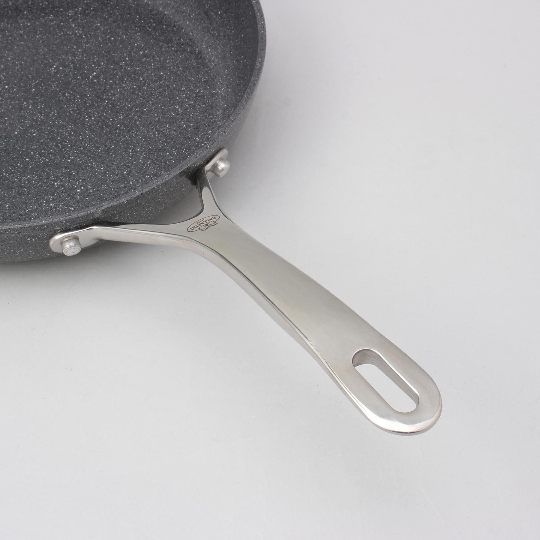 212 KITCHEN STORE「サリーナ セラミックフライパン 28センチ ＜BALLARINI バッラリーニ＞」|食器・キッチングッズ|